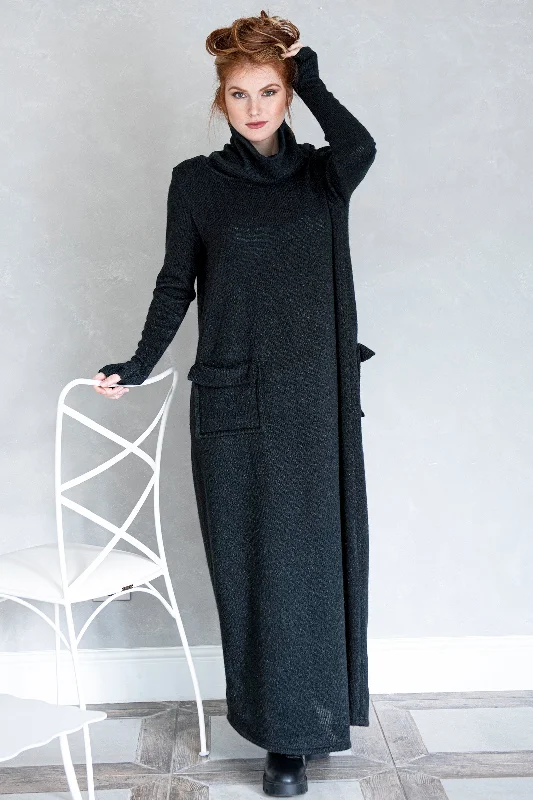 Maxi Sweater Dress with Pockets